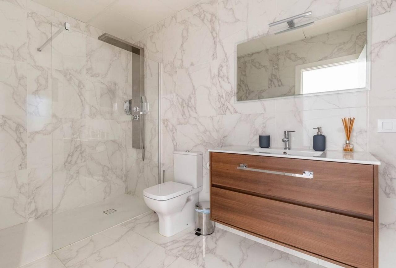 Preciosa Con Terraza Y Bano Exclusivo Privatunterkunft